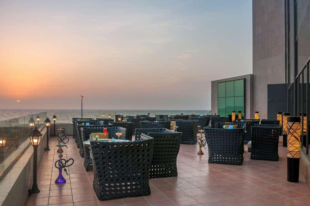 The Venue Jeddah Corniche Hotel Restoran foto